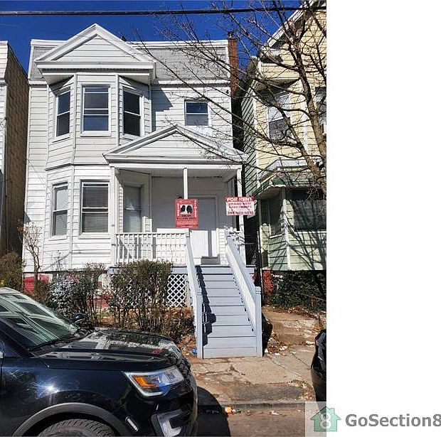 1st image of 859 S 19th St Floor 2