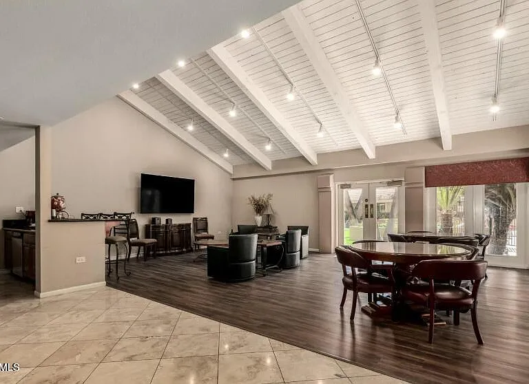 4200 N Miller Rd #405 — Photo 4