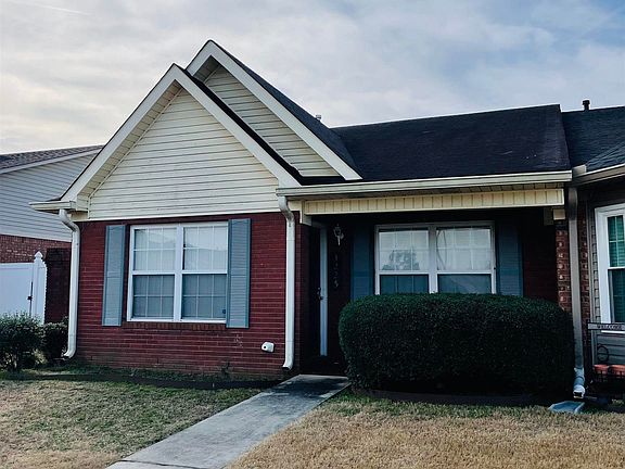 2nd image of 3225 Fieldstone Dr SW