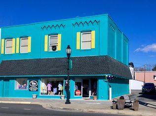 12 S Main St, Kilmarnock, VA 22482