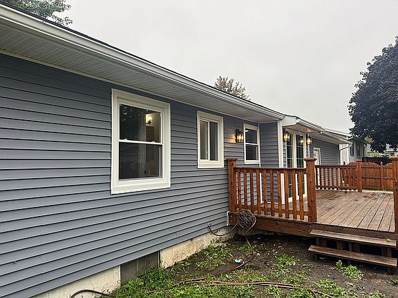 3rd image of 107 Orchard Ave
