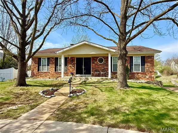 4726 Bramble Berry Dr, Saint Louis, MO 63129