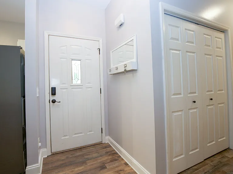 102 Willow Creek Ln — Photo 4
