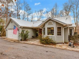 610 Pointe Wildwood Dr, Seneca, SC 29678