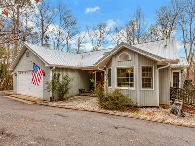 610 Pointe Wildwood Dr, Seneca, SC, 29678