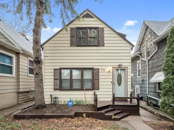 75 Rose Ave E, Saint Paul, MN 55117