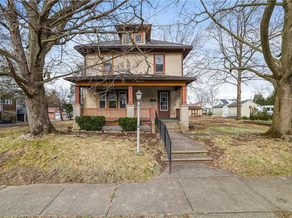 32 E 4th St, Wind Gap, PA 18091