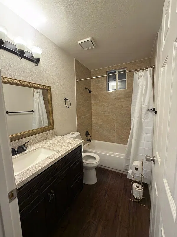 2 bed, 1.0 bath, 1750 sqft, $1,600 — Photo 2