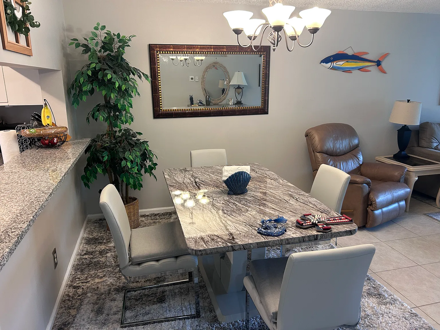 2 bed, 1250 sqft, $5,500 — Photo 3
