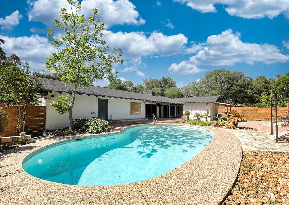 1st image of 9309 Mosswood Cir