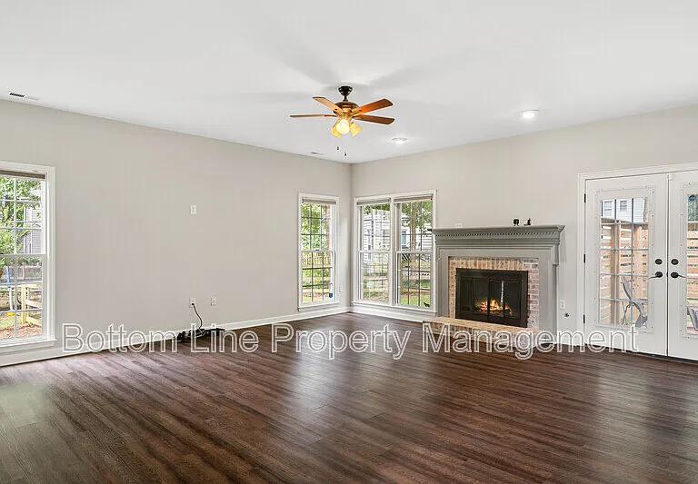 1500 Candlewyck Ct — Photo 6