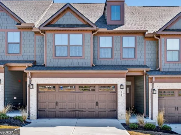 325 Enchanted Ct, Fayetteville, GA 30214