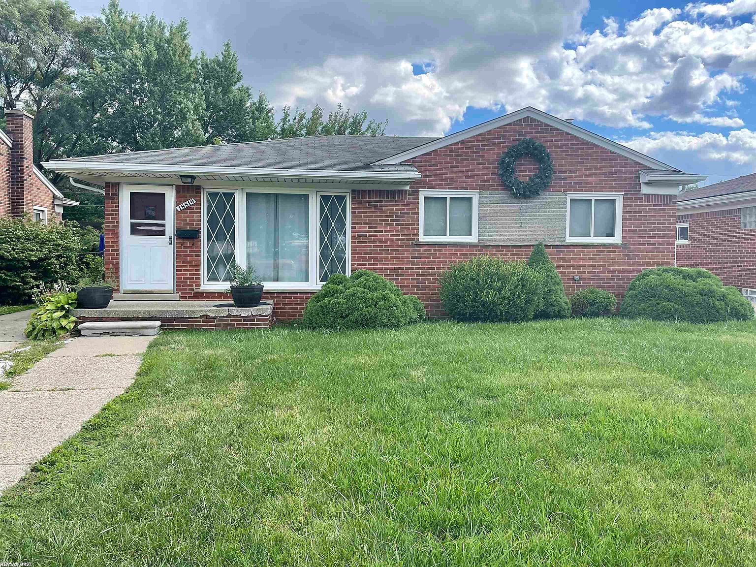 18810 E Ten Mile Rd, Eastpointe, MI 48021 Zillow