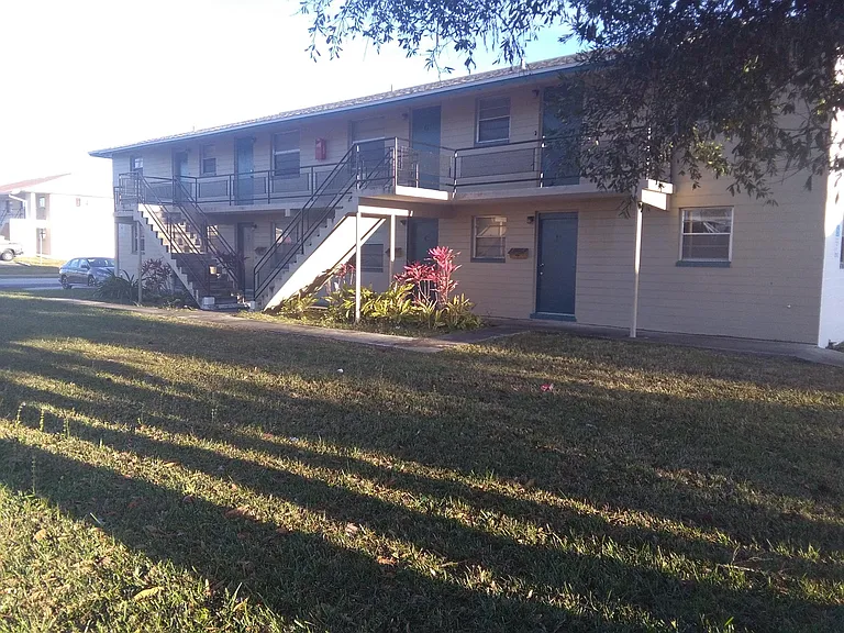 333 Orange Blossom Dr #G — Photo 1