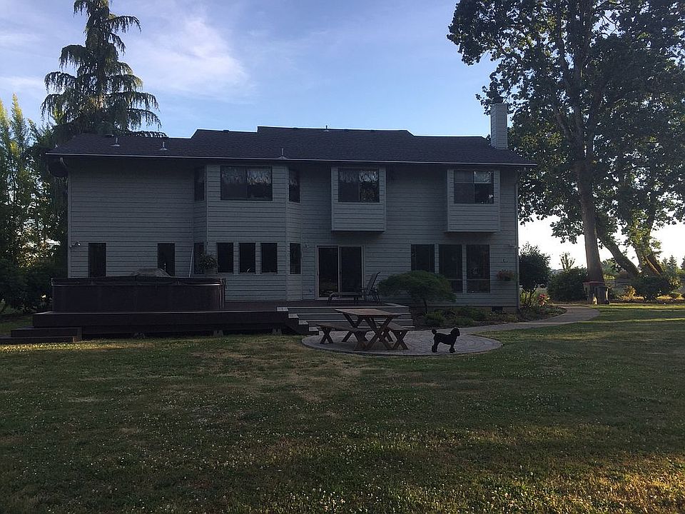 2nd image of 11140 SE Oak Dr