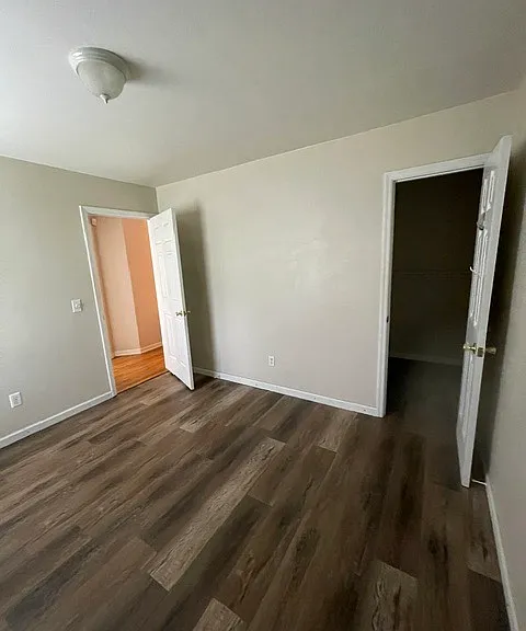 522 Bellmore Pl — Photo 6
