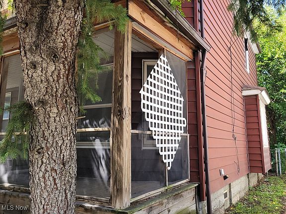 3rd image of 6169 Morton Ave