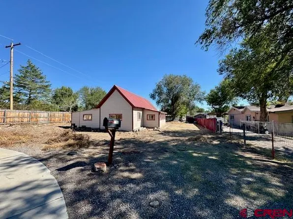 938 S 10th Street, Montrose, CO 81401
