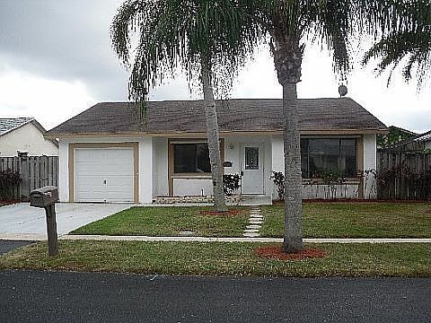 1st image of 4885 NW 95th Ave