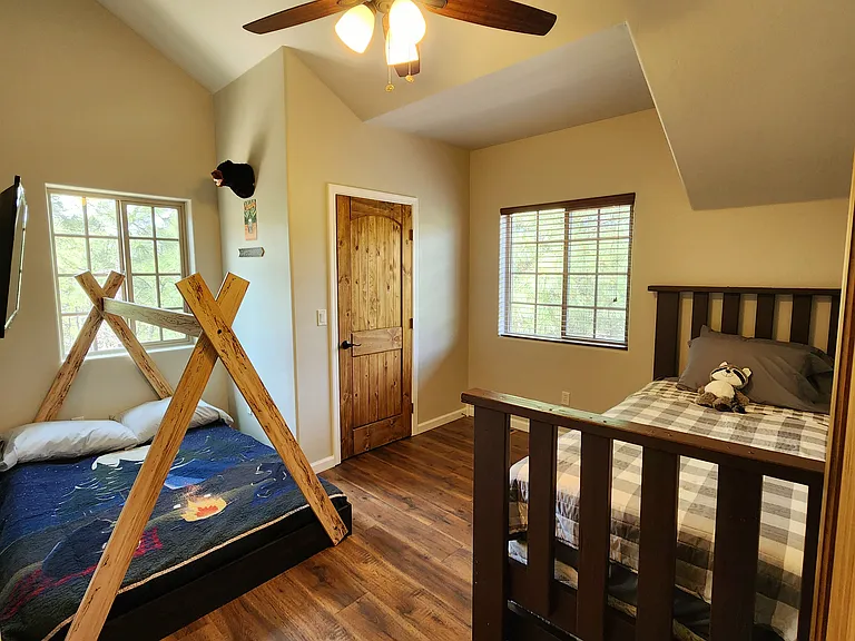 2020 S Pleasant View Dr — Photo 9