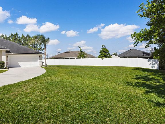 4th image of 2307 Bonnie Lakes Dr