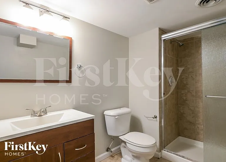 611 Lakewood Dr — Photo 16