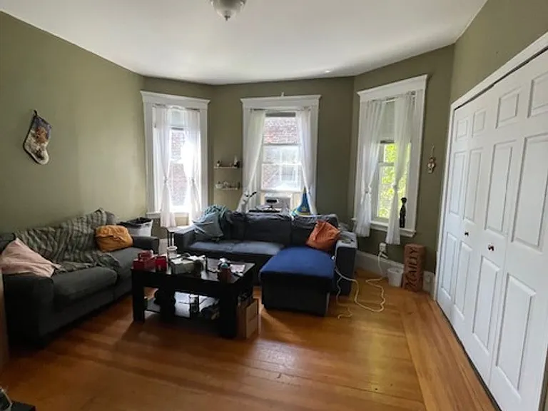 4 Litchfield St #2 — Photo 15