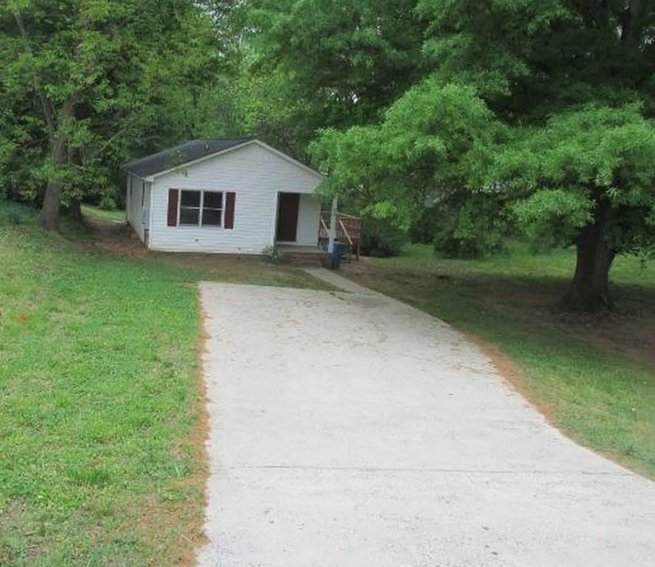 2 bed, 900 sqft, $1,300 — Photo 1