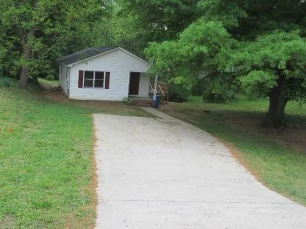 117 W Georgia Ave, Bessemer City, NC 28016