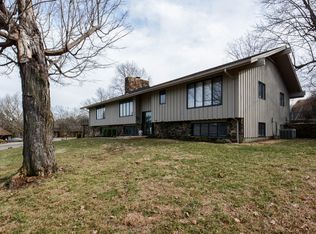 2426 E Rosebrier St, Springfield, MO 65804