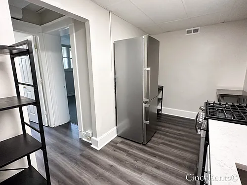 3138 Bishop St #7 — Photo 7