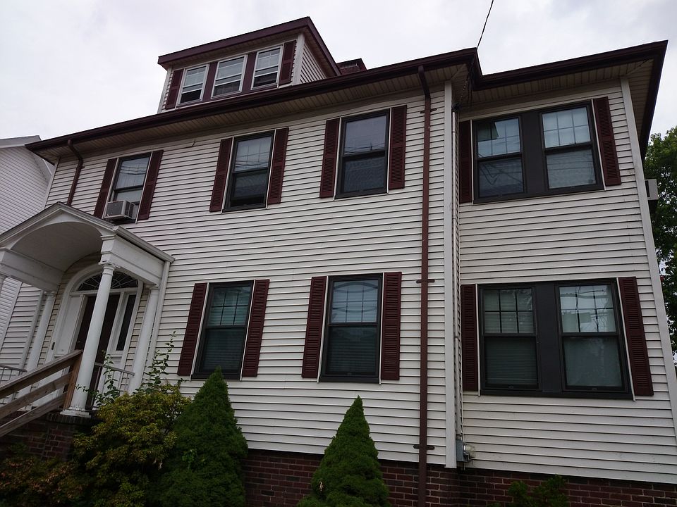 2nd image of 307 Foster St