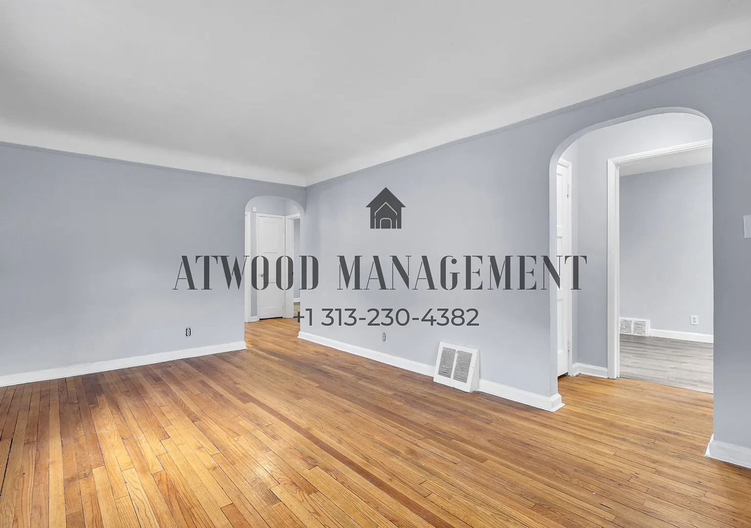 This beautifully updated 3-bedroom, 1-bath single-family home is ready for move-in! — Photo 2