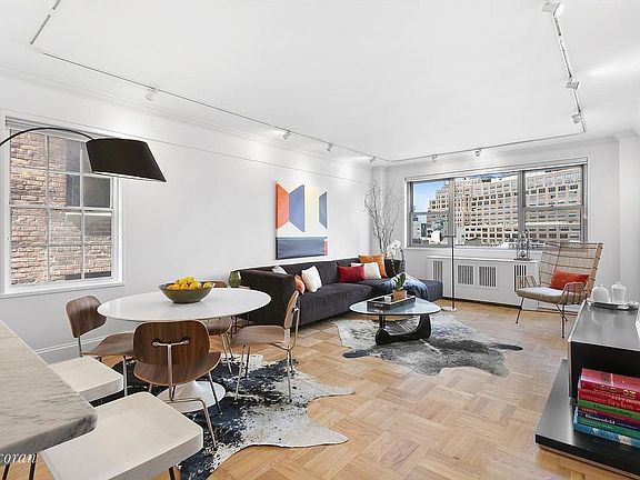 2nd image of 2 Horatio St APT 10R