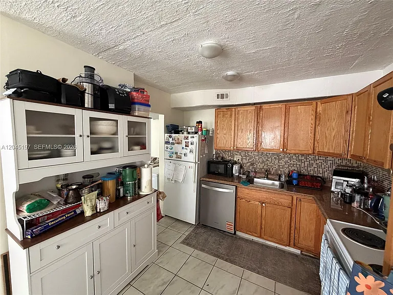 1849 S Ocean Dr #508 — Photo 9