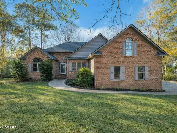 214 Ravenswood Road, Hampstead, NC 28443