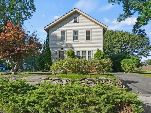 22 Balder Rd, Worcester, MA 01605