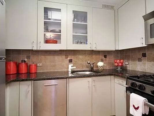 Rented by Peter Ashe | media 15