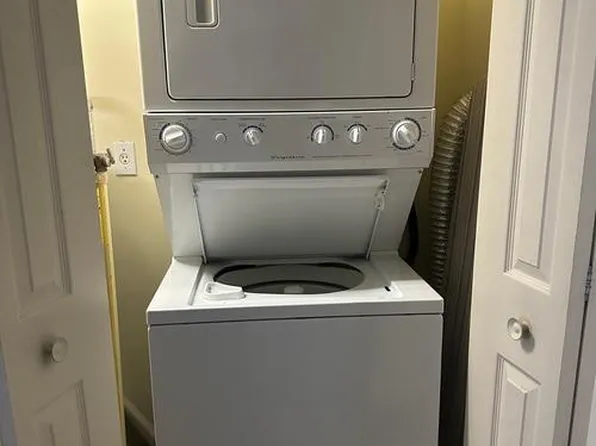 2309 University Commons Dr, Morgantown, WV 26505