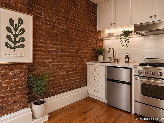 4th image of 88 Horatio St APT 5C