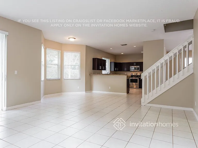 7729 Cedar Hurst Ct — Photo 8