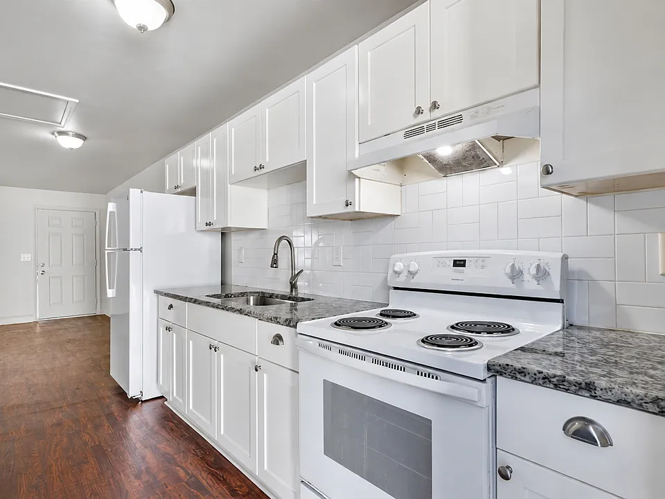 Casa Bella Apartments