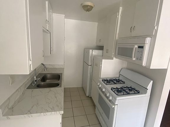 5th image of 1510 Orizaba Ave APT 2