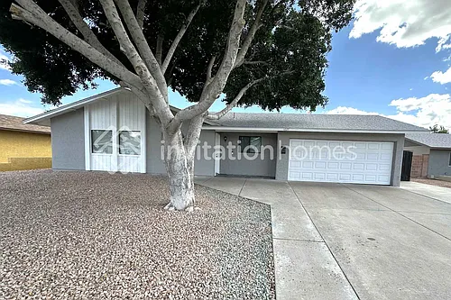 1027 E Frost Dr Photo 1