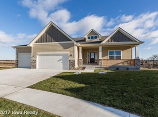 8023 NW 95th Cir, Johnston, IA 50131