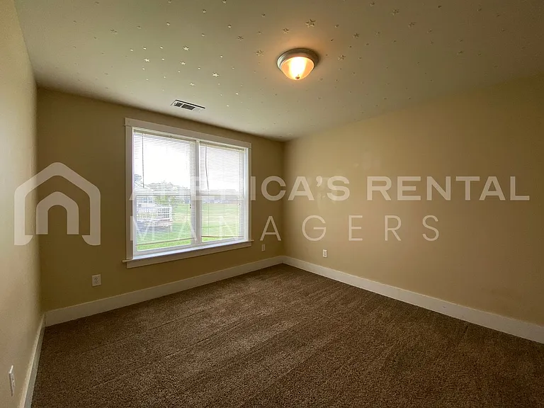 4145 Fitzpatrick Blvd — Photo 9