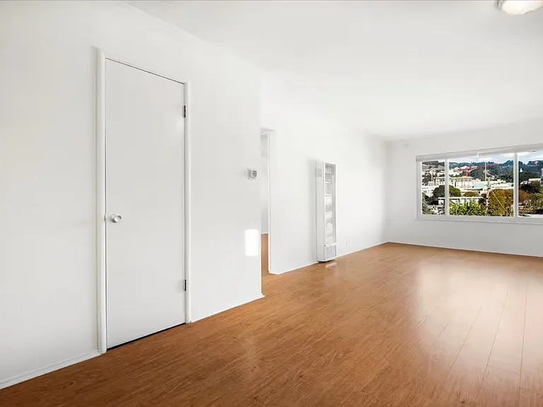 1739 Addison St #12 — Photo 2