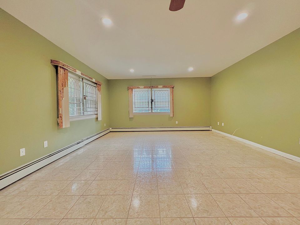 1st image of 190 Edgewood Ave #1B