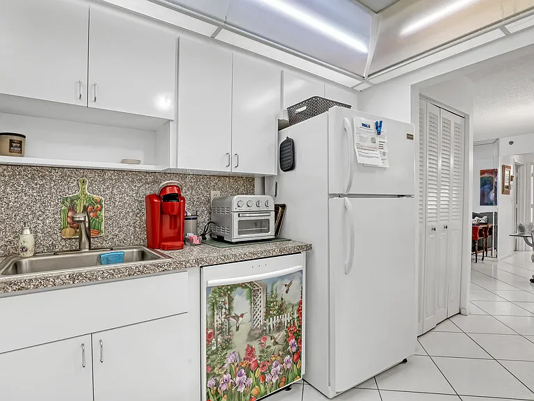 3221 S Ocean Blvd #1003 — Photo 6