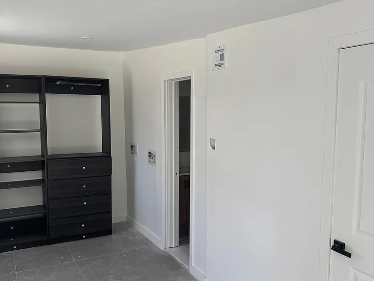 2415 Garfield St — Photo 15